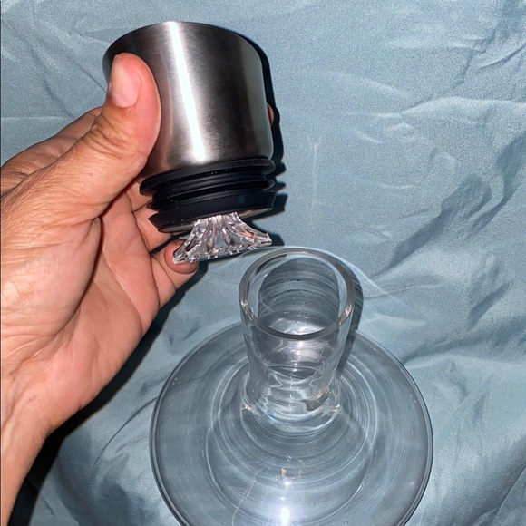 BX48 Elegant Glass Wine Decanter with Silver Accents